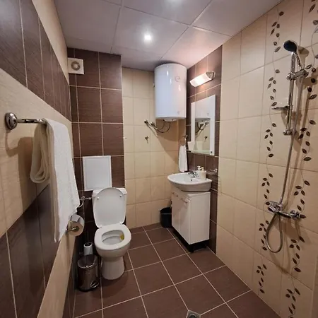 Demokratsia Apartment Burgas City